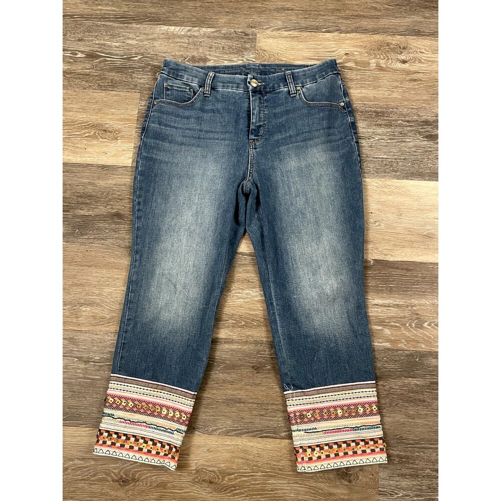Chico's so slimming girlfriend slim leg crop medium wash jeans women's 8P NWOT